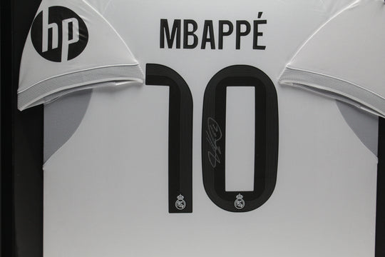 Kylian Mbappe Real Madrid 25/26 ingelijst thuis shirt