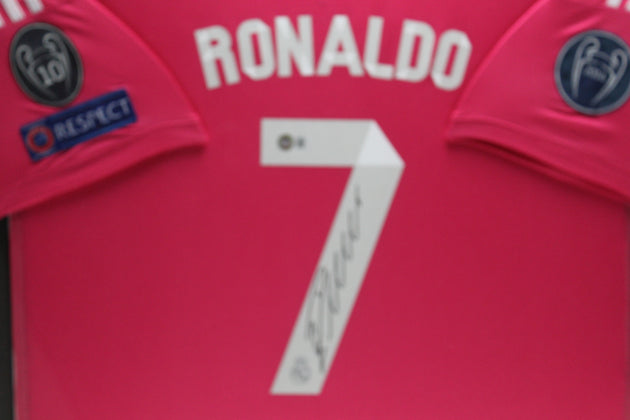 Cristiano Ronaldo Real Madrid 14/15 ingelijst uit shirt