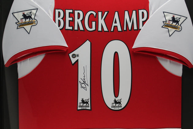 Dennis Bergkamp Arsenal 96/98 ingelijst thuis shirt
